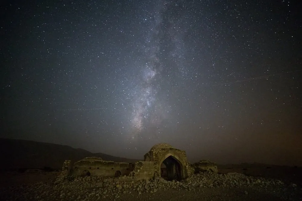 نگارخانه اُ به یاد افتادگان
جواد آب افکن