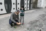 مردم تبریز در آستانه استقبال از جشن بزرگ نیمه شعبان با آذین بندی و چراغانی و نصب پرچم&zwnj;های امام زمان (عج) در قالب پویش مهدوی در محلات شهر تبریز به پیشواز این روز بزرگ رفتند.