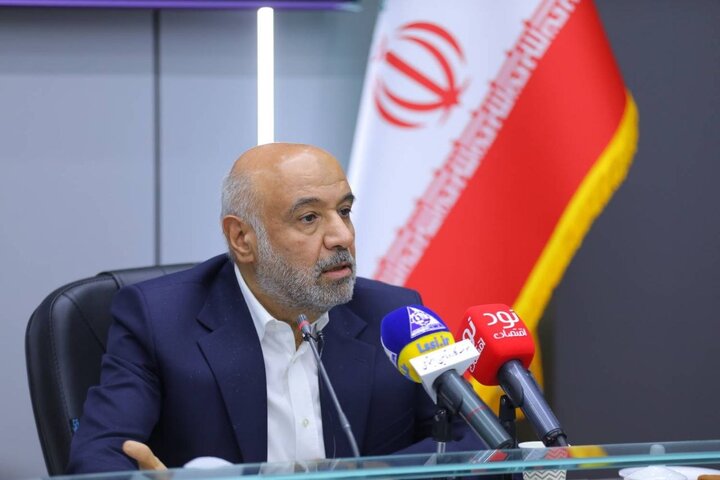 وزیر کار: شیوه عرضه کالابرگ تغییر نمی‌کند