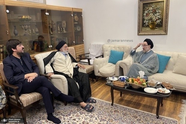 دیدار سيد محمد خاتمی با سيد هادی خامنه‌ای