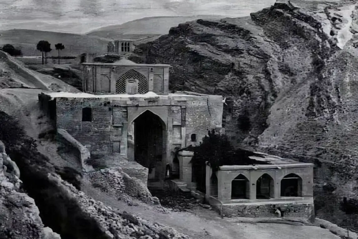تصویری از بنا‌های تاریخی و قدیمی شیراز در دوره قاجار