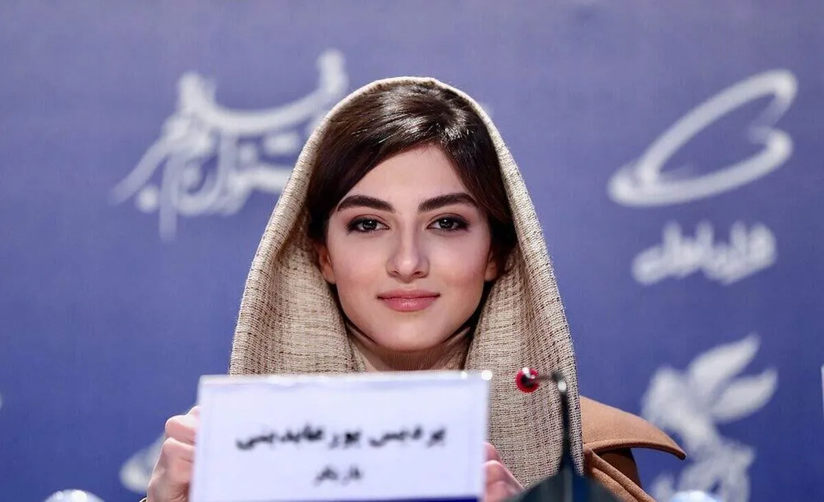 عکس/ پردیس پورعابدینی با یک ژست خاص