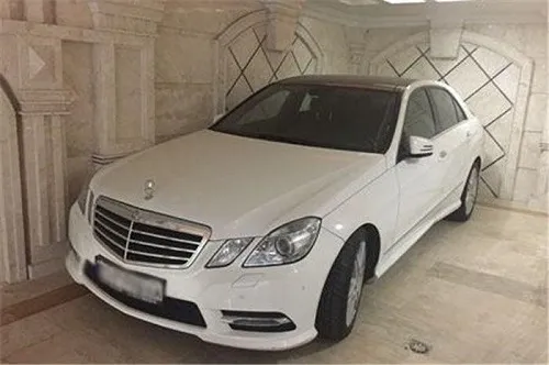 مرسدس بنز ۳میلیارد تومانیِ قاچاق توقیف شد