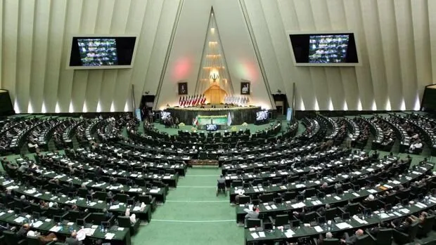 حقوق نمایندگان مجلس شفاف می‌شود