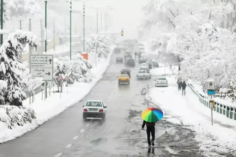 بارش شدید برف پاییزی در مشهد
