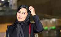 عکس مریم معصومی در کافه با استایل اسپرت و راحت