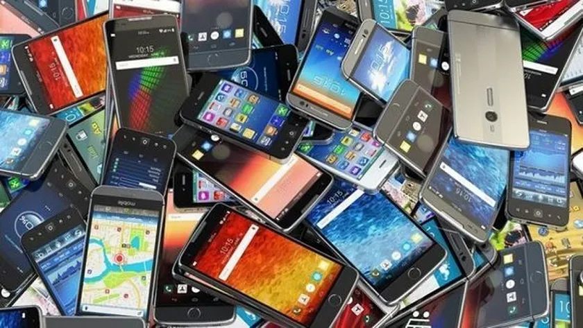  
واردات موبایل، یک‌سوم تقاضای بازار است