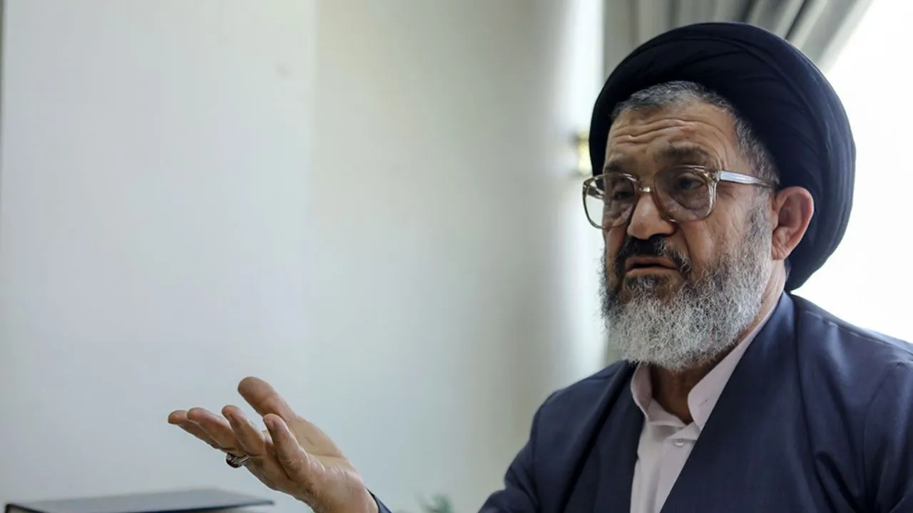عضو جامعه روحانیت مبارز: فصل محجبه کردن زنان زمستان بود که از دست رفت