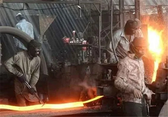 اقدامات فولاد مبارکه در حوزۀ سلامت کارکنان در مقابل ویروس کرونا قابل تقدیر است