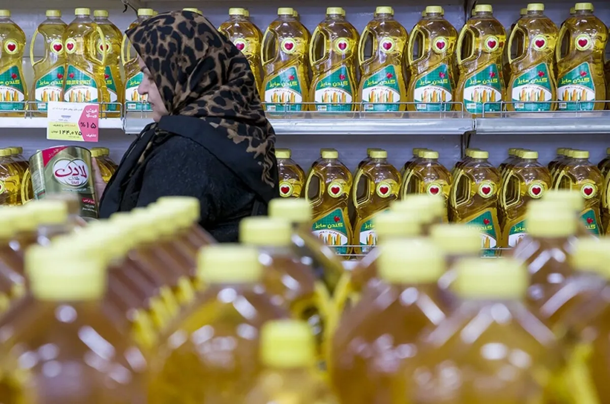 چه عاملی باعث کاهش خرید روغن در بازار شد؟ / فراوانی روغن گران درفروشگاه‌ها