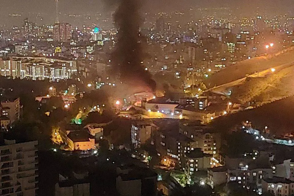 آتش‌سوزی در خیابان شریعتی تهران