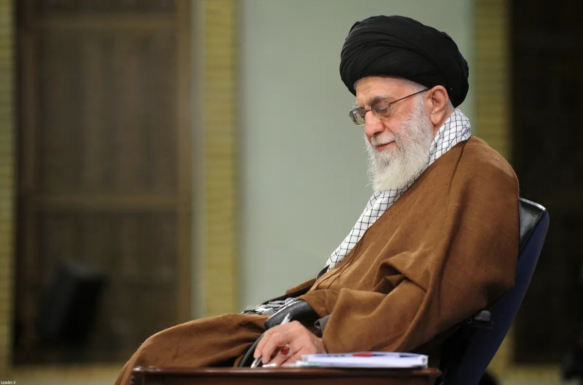 پیام رهبر انقلاب در پی حادثه سیل: مسئولان تدابیر لازم را برای ترمیم آسیب‌ها بکار ببندند
