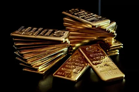 پیش‌بینی قیمت اونس جهانی تا پایان سال ۲۰۲۶/ جهش طلا در پی افزایش نااطمینانی‌ها و بدهی آمریکا
