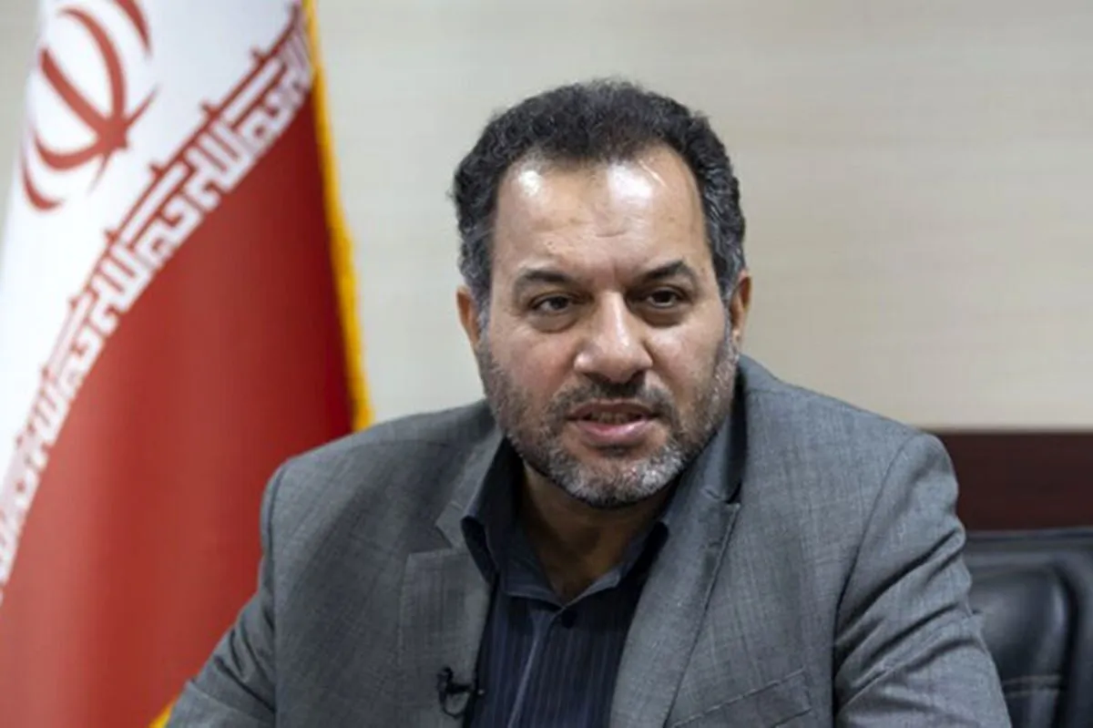 ادعای بانکی پور، طراح قانون حجاب: دولت فعلاً نه می‌تواند قانون حجاب را برگرداند