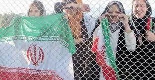 فیلم/باز هم مانع ورود بانوان به ورزشگاه شدند!