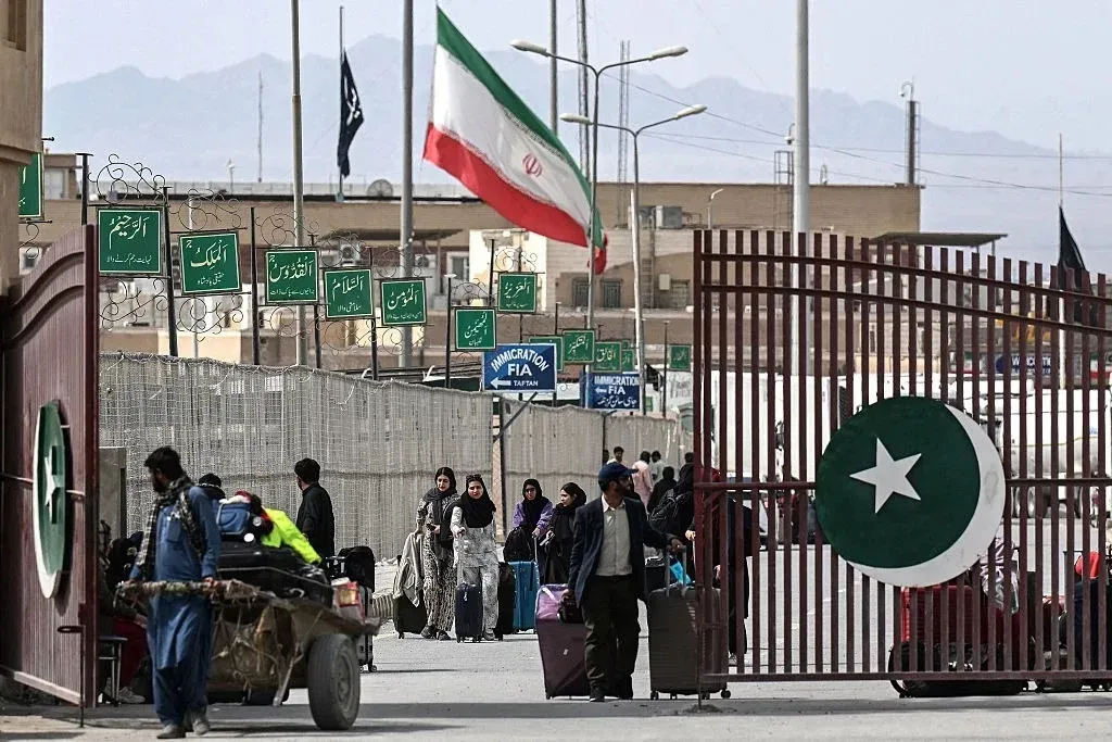 مرز ایران و پاکستان
