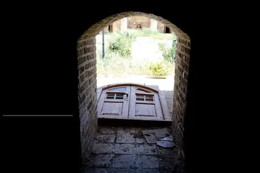 کاروانسرای شاه عباسی به این روز افتاد