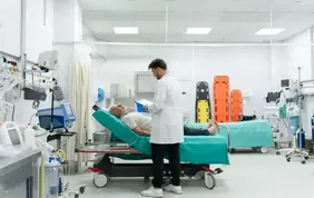 ۲۴ ساعت زندگی روزمره در بیمارستان از نزدیک
