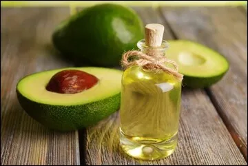 این میوه سرشار از چربی مفید است