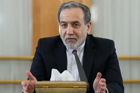 عراقچی: تنگه هرمز با اجرای شروط ایران باز می‌شود