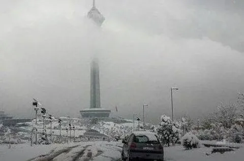 عکس/خیابان‌های تهران سفیدپوش شد