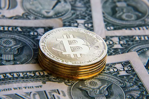 تداوم سقوط بیت‌کوین/ هشدار ریزش تا ۴۰ هزار دلار