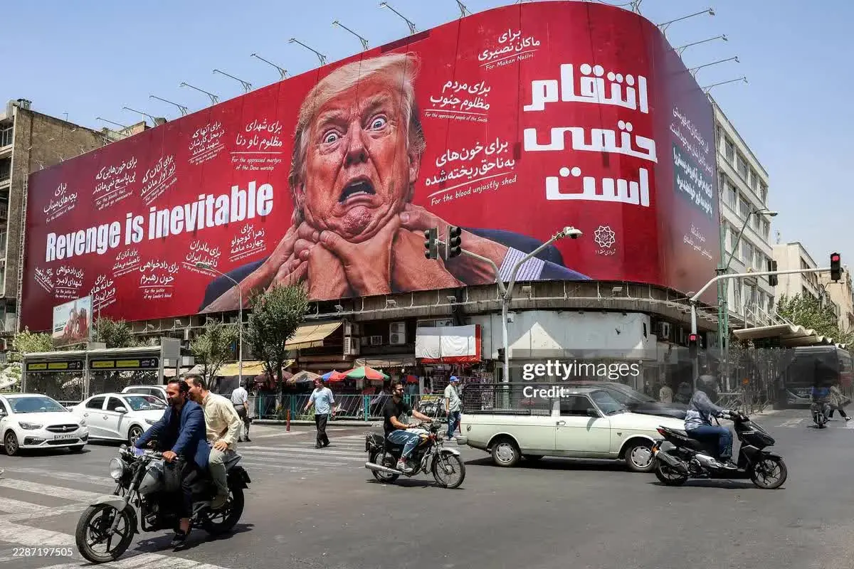 ترامپ روی دیوارنگاره جدید میدان جمهوری