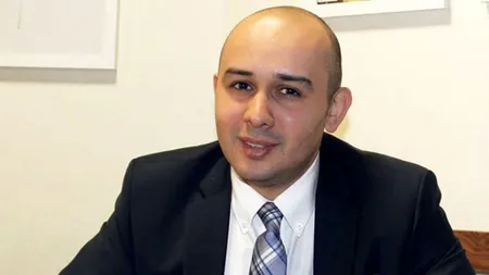 پیمان مولوی کیست؟/ از حمله به سیاست‌های دولت چهاردهم تا طرفداری مشروط از توافق با آمریکا