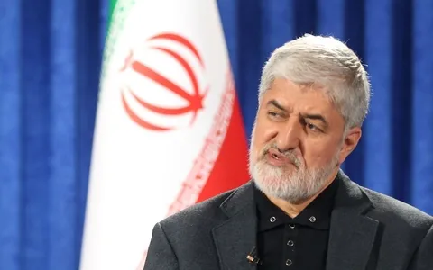 عکس/ حضور متفاوت زنان در لیست انتخاباتی علی مطهری