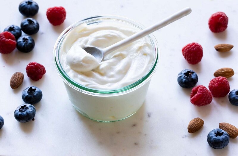 ماست یک غذای ساده