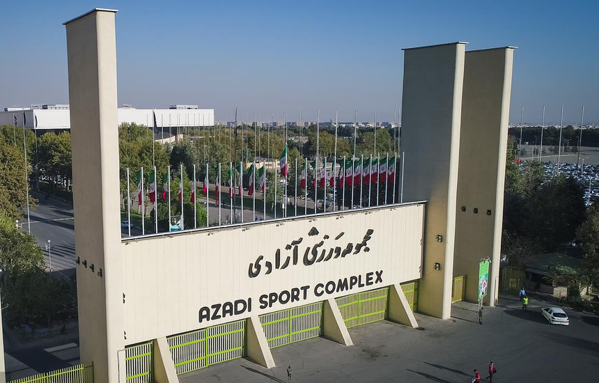 بازسازی ورزشگاه آزادی