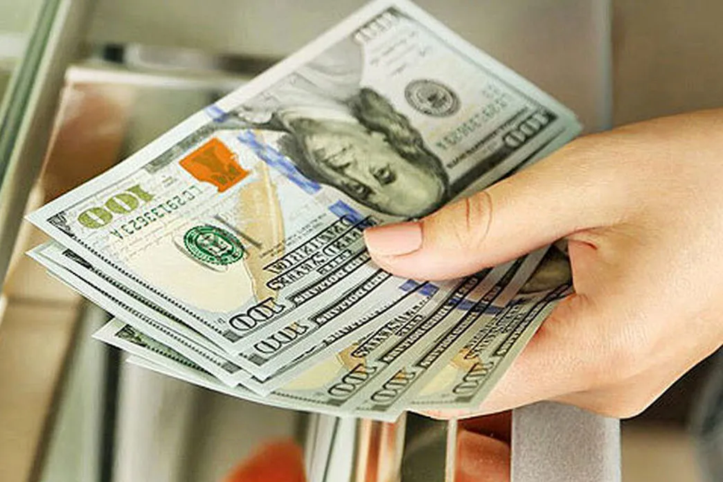 پیش‌بینی قیمت دلار فردا یک‌شنبه ۹ مهر ۱۴۰۲