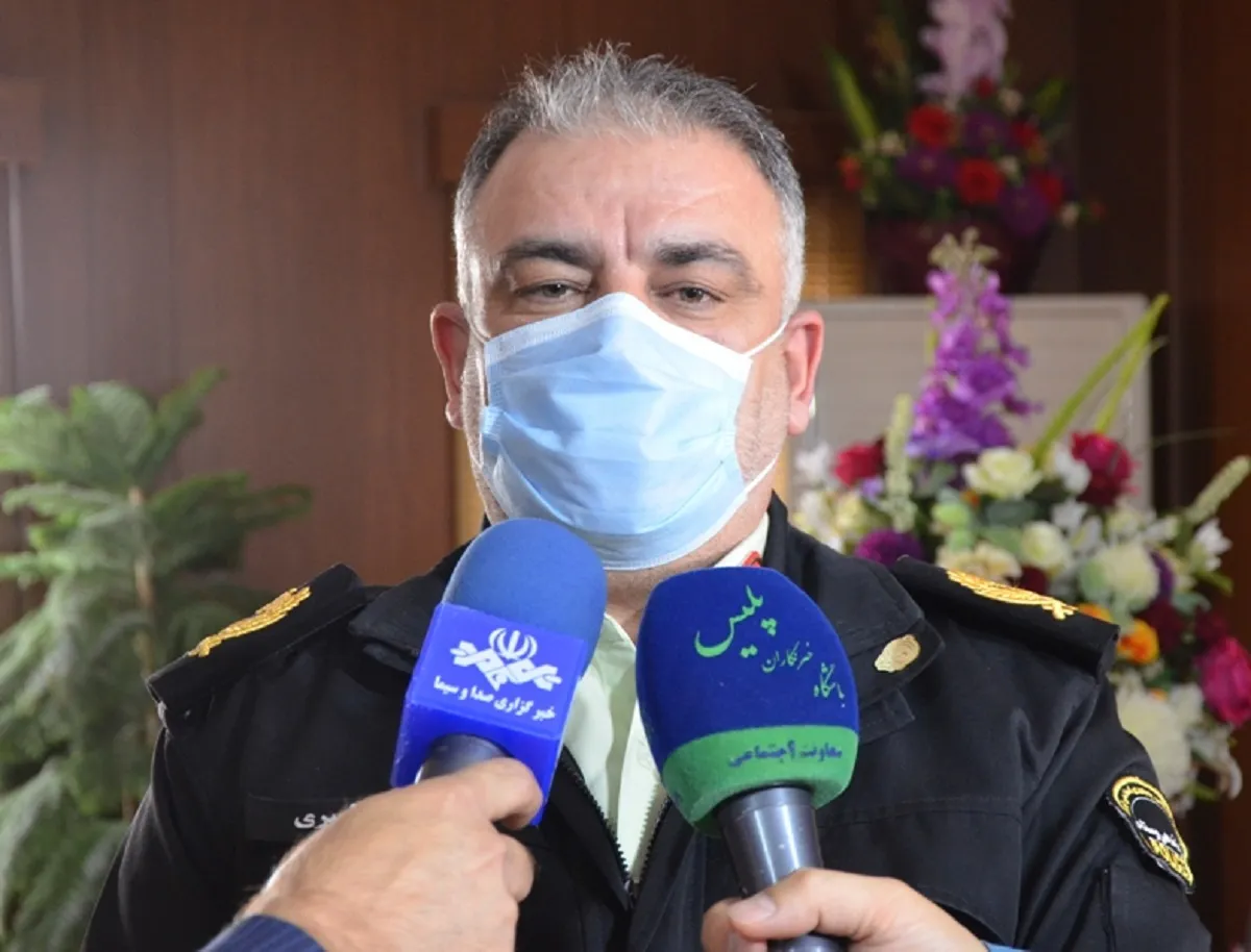 ماجرای کلیپ تیراندازی رئیس پلیس اماکن چه بود؟ / حمله مرد میوه فروش با چاقو به پلیس