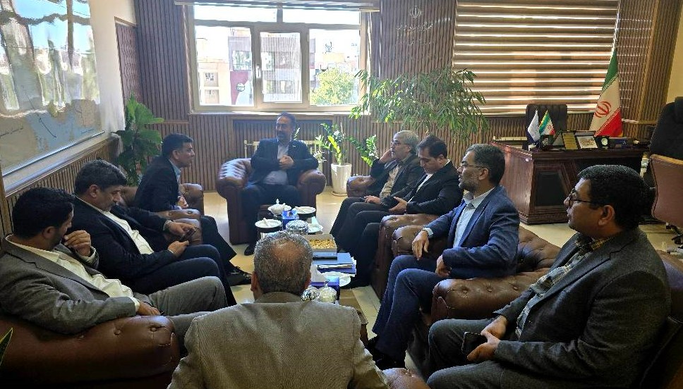 نشست مشترک مدیرعامل بیمه معلم و مدیرکل آموزش‌وپرورش استان البرز برگزار شد