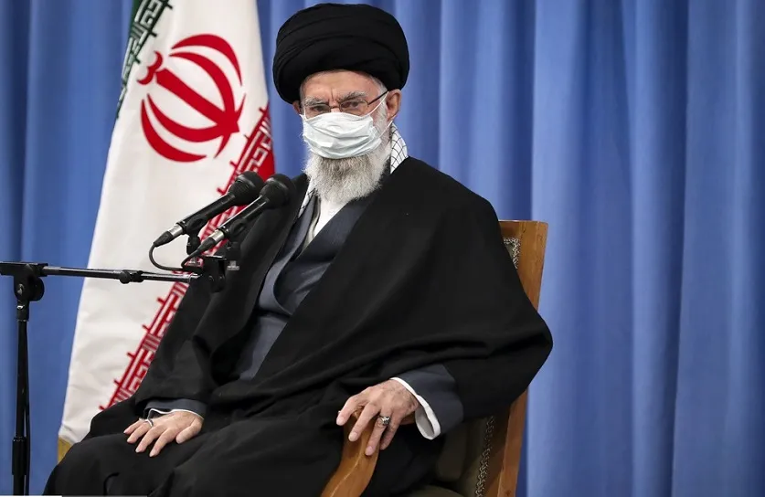 اظهارات رهبر انقلاب درباره اختلاف نظر بین مجلس و دولت درباره اجرای قانون هسته‌ای مجلس