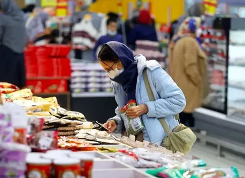 اقتصاد ایران در مسیر بحران معیشتی/ آقای رئیس جمهور بودجه نهادهای غیره‌بهره‌ور را حذف کنید!