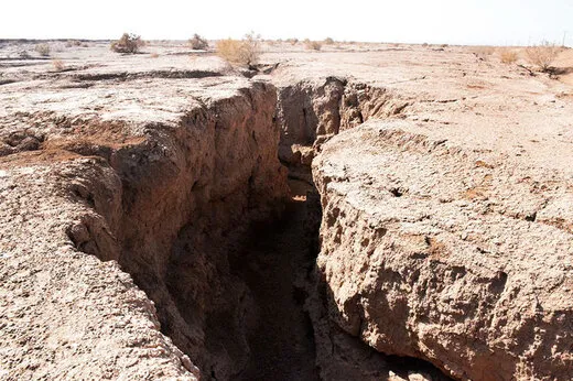 خانه‌های جدید را در جا‌هایی نسازید که زمین، فرونشست دارد