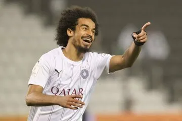 عکس/ تشکر مرد سال آسیا از همسرش!