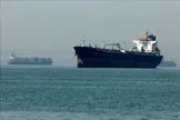 حمله به نفتکش‌ها هم جلوی صادرات را نگرفت؛ عبور نفت از تنگه هرمز افزایش یافت
