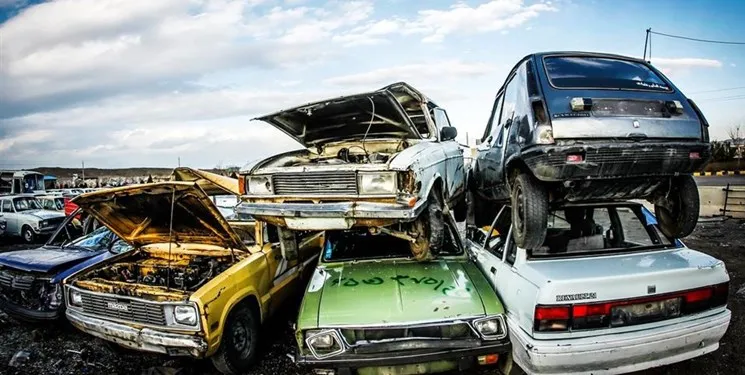 سونامی خودرو‌های فرسوده در راه است