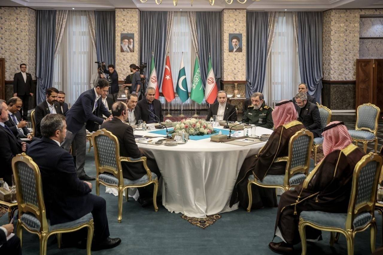 نشست چهارجانبه تهران