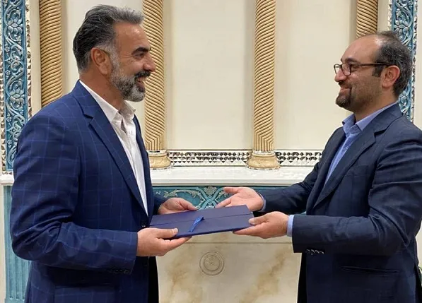 محمود فکری با قراردادی دو ساله به عنوان سرمربی استقلال انتخاب شد