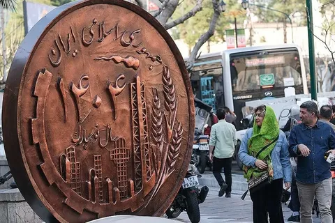 از تورم تا کسری بودجه؛ گره‌های کور اقتصاد ایران در سال ۱۴۰۴/ تورم، ارز و تردید؛ سه‌گانه سخت اقتصادی