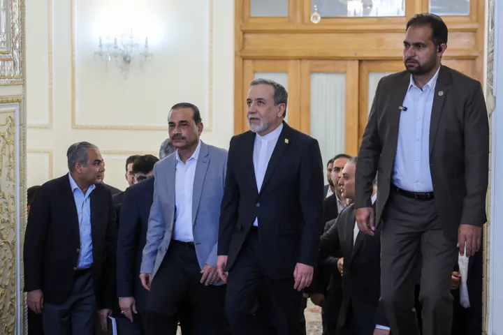 میانجی‌گری میان تهران و واشنگتن