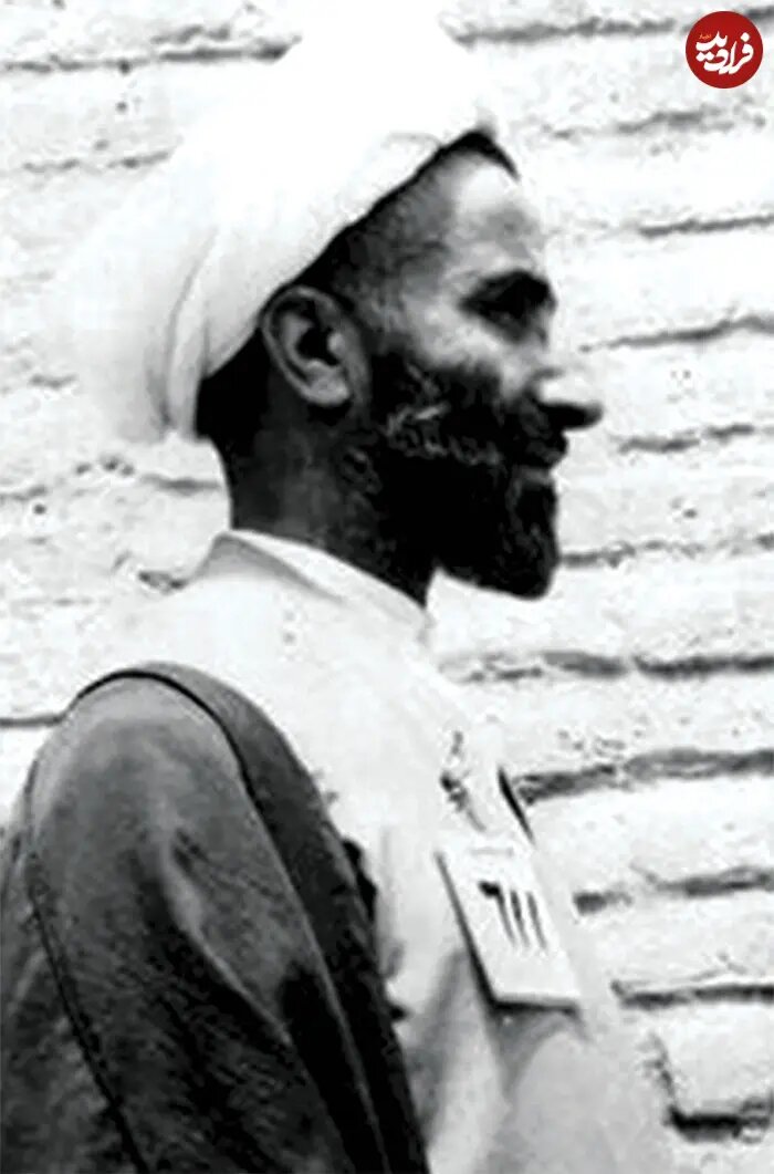 عکس/ چهره آیت‌الله جنتی هنگام بازداشت