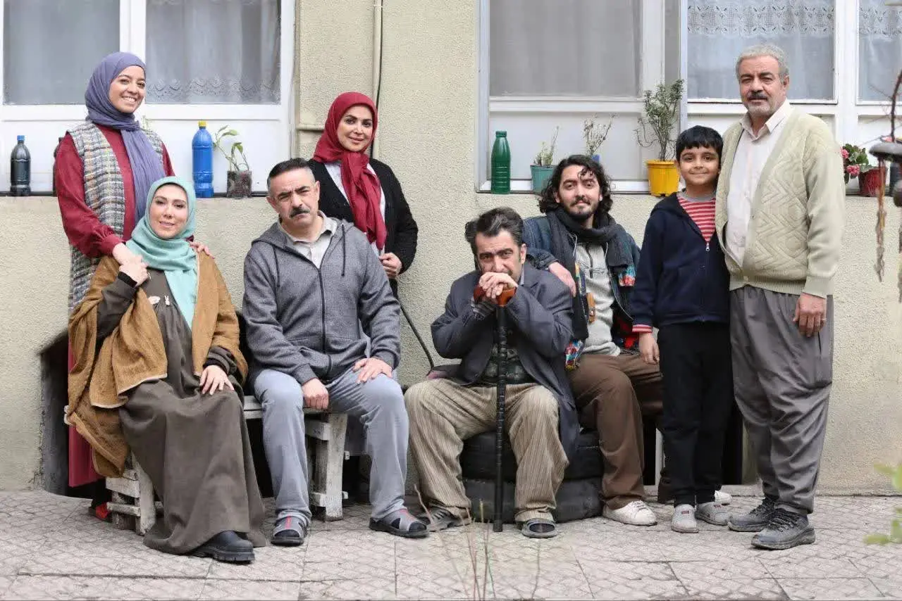 بازیگران سریال اسباب زحمت