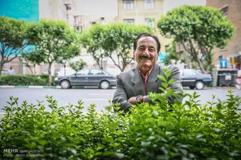 فیلم / گلایه مجری قدیمی: صداوسیما با من بد کرد!