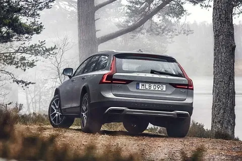 ولوو XC70 وارداتی رسید؛ این شاسی‌بلند چه آپشن‌هایی دارد؟