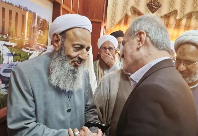 عکس/اولین واکنش به دیدار پزشکیان با مولوی عبدالحمید
