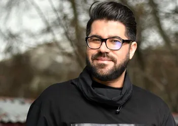فیلم / افشاگری حامد همایون درباره خودروی خواننده‌های سرشناس